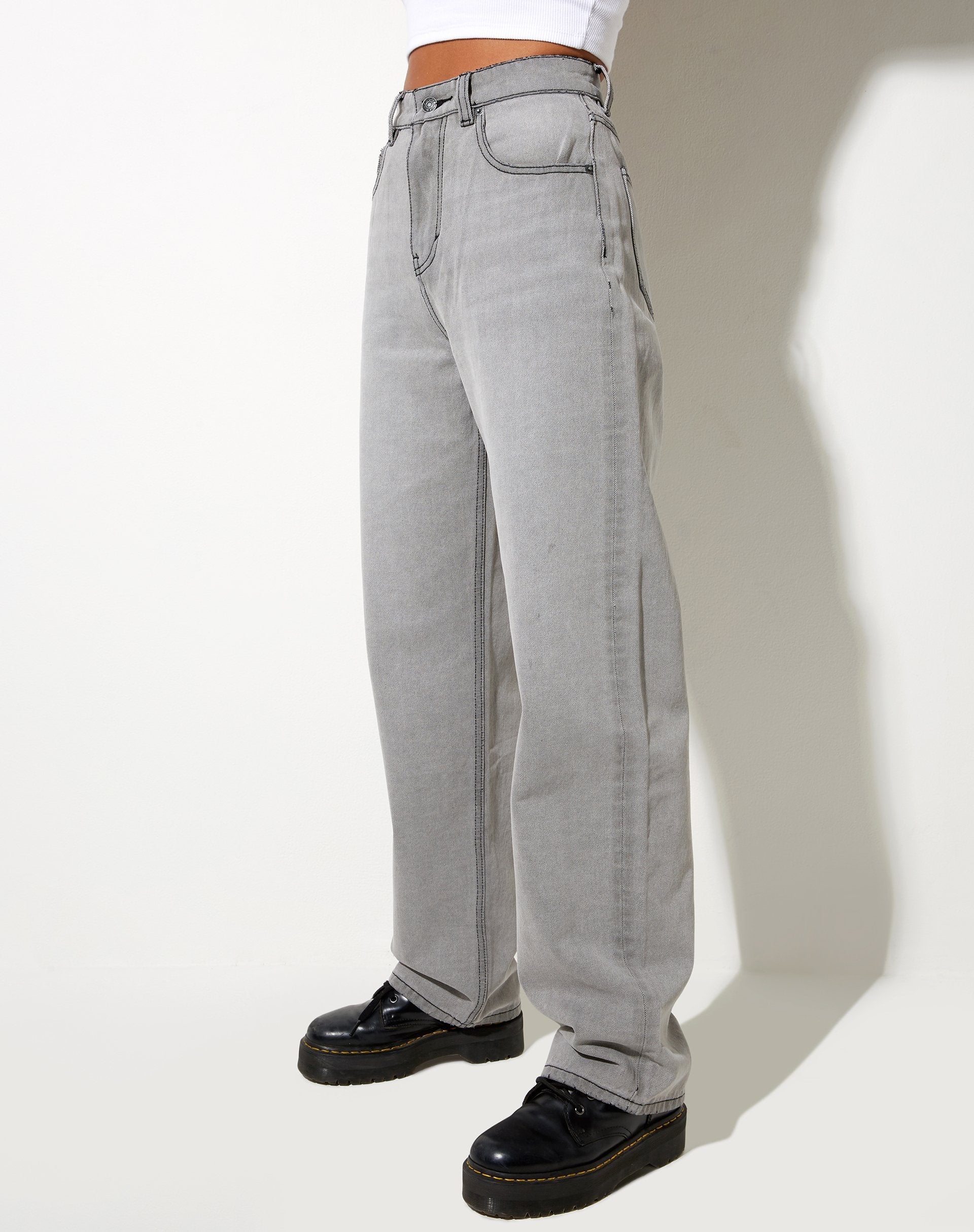 Parallel Jean in Pale Grey Wash