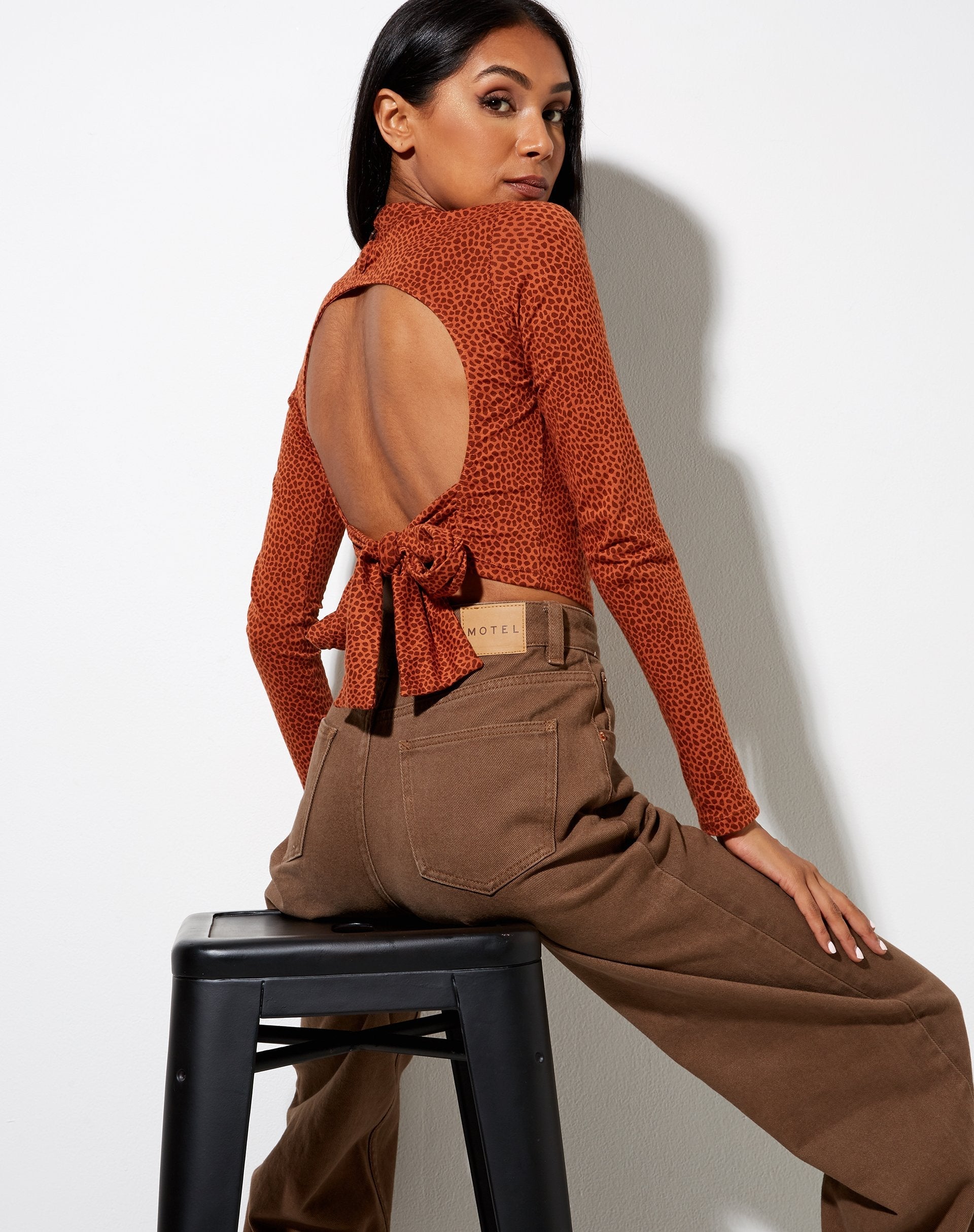 Quky Crop Top in Mini Croc Brown